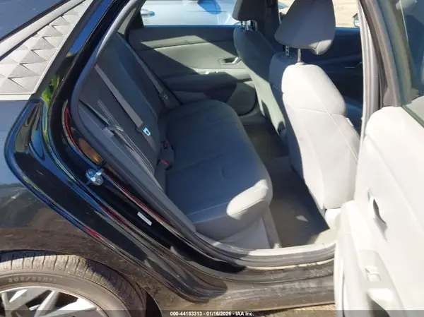 KMHLM4DG3RU679473 2024 HYUNDAI ELANTRA - Image 8
