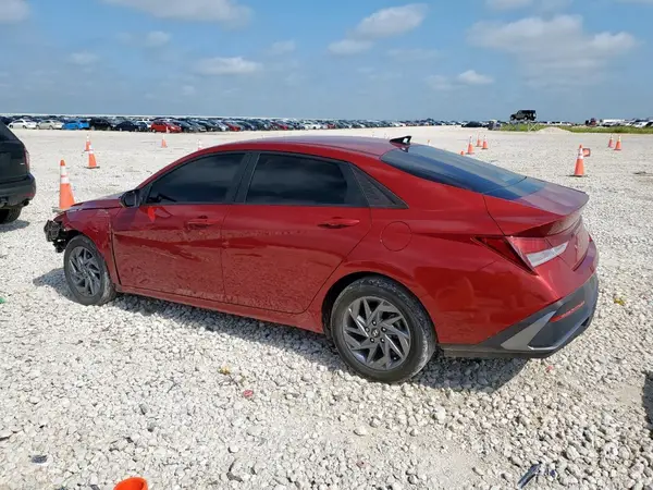 KMHLM4DG3RU680073 2024 HYUNDAI ELANTRA - Image 2