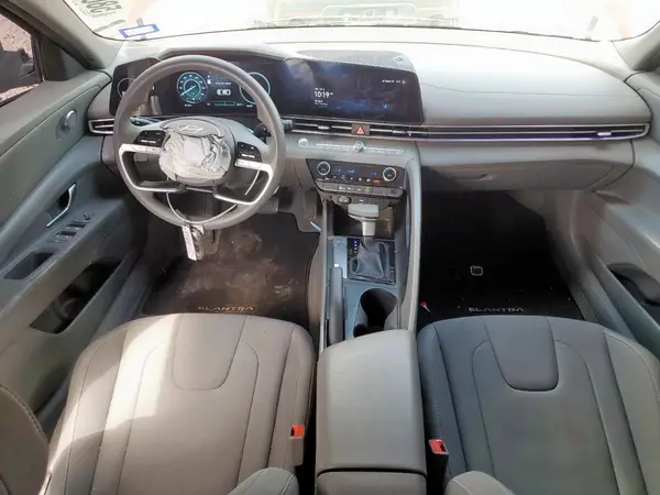 KMHLM4DG3RU680073 2024 HYUNDAI ELANTRA - Image 8