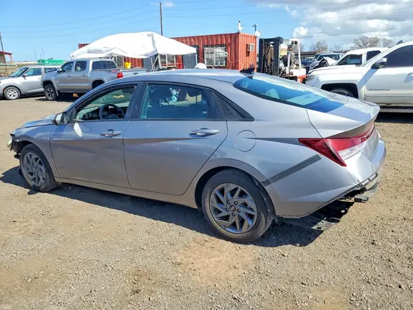 KMHLM4DG3RU681806 2024 HYUNDAI ELANTRA - Image 2