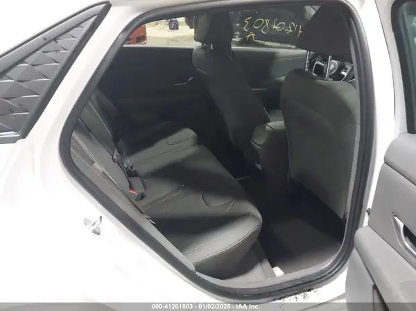 KMHLM4DG3RU690070 2024 HYUNDAI ELANTRA - Image 8