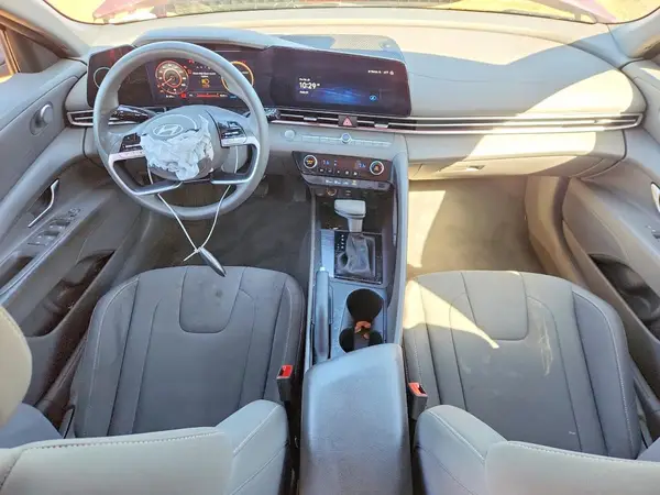 KMHLM4DG3RU693051 2024 HYUNDAI ELANTRA - Image 8
