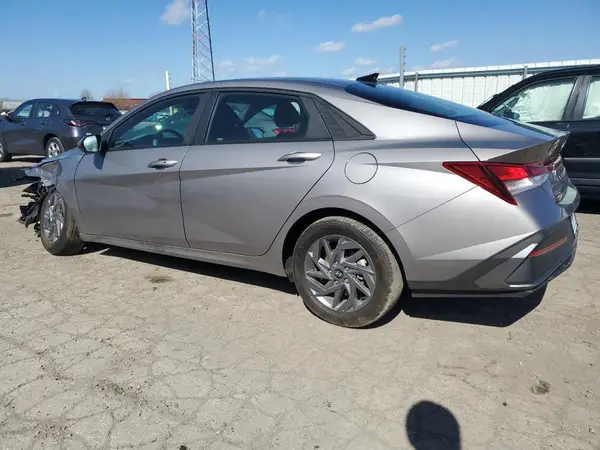 KMHLM4DG3RU694104 2024 HYUNDAI ELANTRA - Image 2