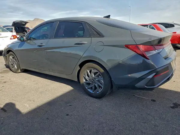 KMHLM4DG3RU696211 2024 HYUNDAI ELANTRA - Image 2