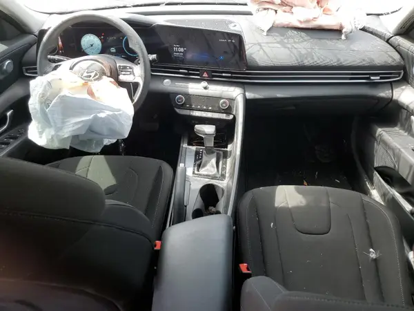 KMHLM4DG3RU699657 2024 HYUNDAI ELANTRA - Image 8