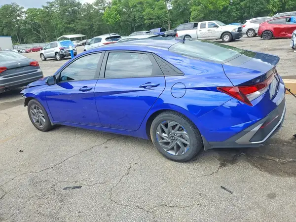 KMHLM4DG3RU699805 2024 HYUNDAI ELANTRA - Image 2