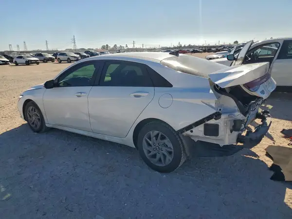 KMHLM4DG3RU703464 2024 HYUNDAI ELANTRA - Image 2