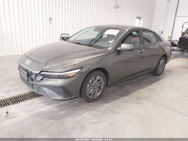 KMHLM4DG3RU704551 2024 HYUNDAI ELANTRA - Image 2