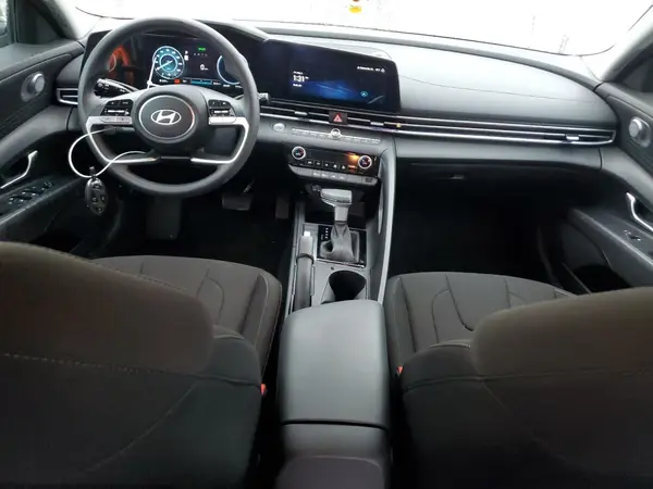 KMHLM4DG3RU706168 2024 HYUNDAI ELANTRA - Image 8