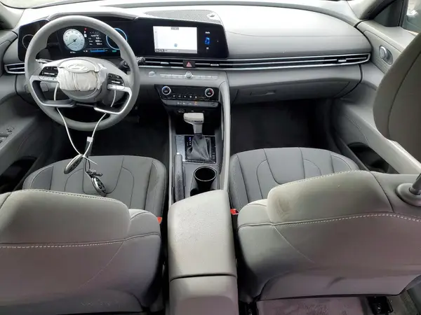KMHLM4DG3RU708535 2024 HYUNDAI ELANTRA - Image 8