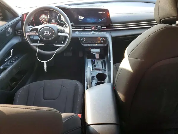 KMHLM4DG3RU712147 2024 HYUNDAI ELANTRA - Image 8