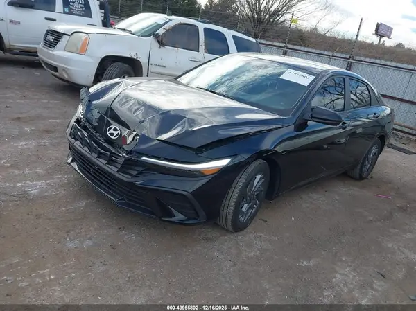 KMHLM4DG3RU727554 2024 HYUNDAI ELANTRA - Image 2
