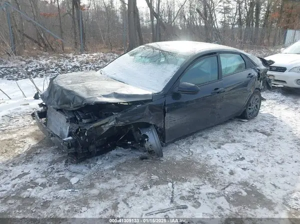 KMHLM4DG3RU727957 2024 HYUNDAI ELANTRA - Image 2