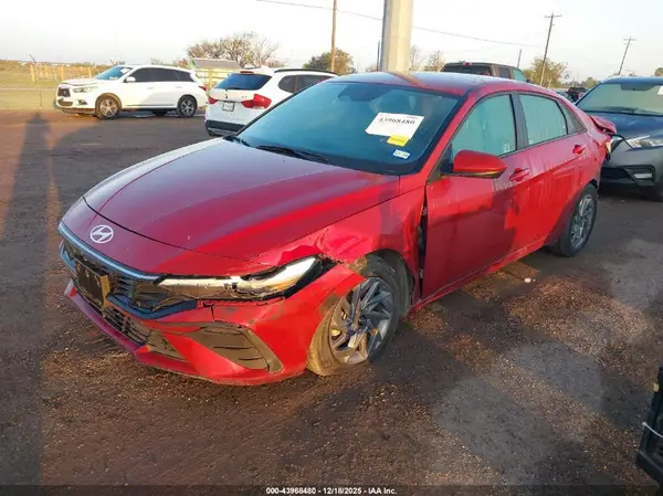 KMHLM4DG3RU739140 2024 HYUNDAI ELANTRA - Image 2