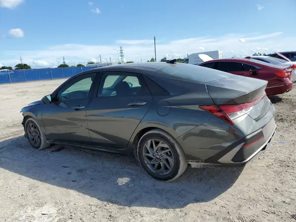KMHLM4DG3RU740532 2024 HYUNDAI ELANTRA - Image 2