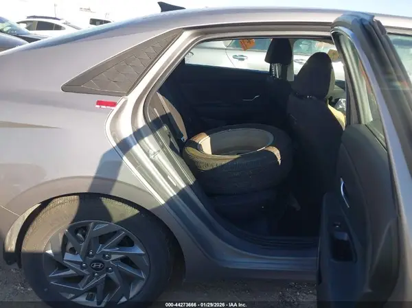 KMHLM4DG3RU745469 2024 HYUNDAI ELANTRA - Image 8