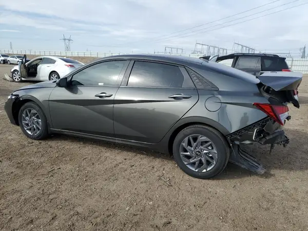 KMHLM4DG3RU750347 2024 HYUNDAI ELANTRA - Image 2