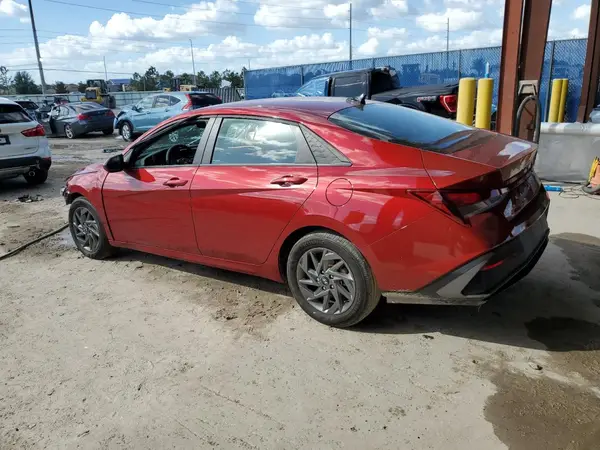 KMHLM4DG3RU750459 2024 HYUNDAI ELANTRA - Image 2