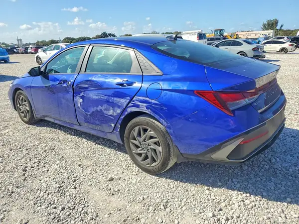 KMHLM4DG3RU750641 2024 HYUNDAI ELANTRA - Image 2