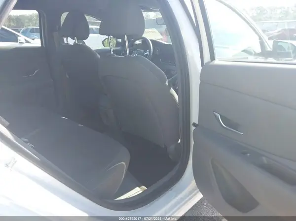 KMHLM4DG3RU750915 2024 HYUNDAI ELANTRA - Image 8