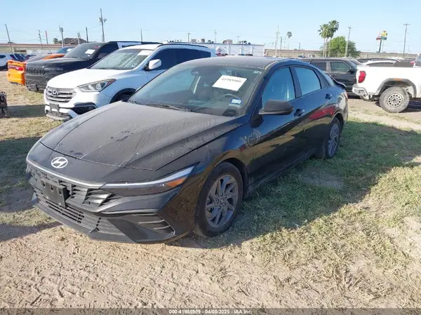KMHLM4DG3RU751126 2024 HYUNDAI ELANTRA - Image 2