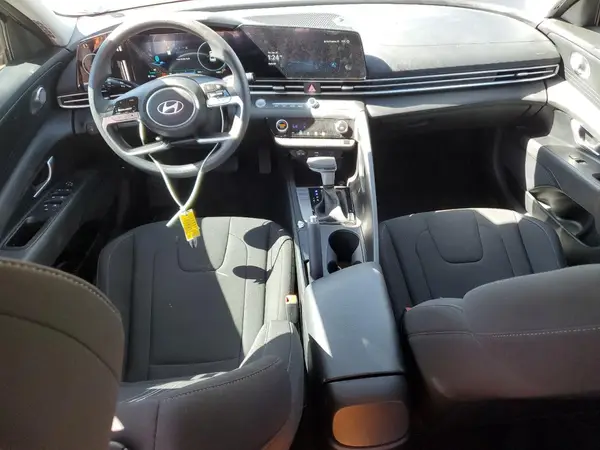KMHLM4DG3RU751174 2024 HYUNDAI ELANTRA - Image 8
