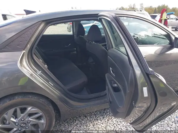 KMHLM4DG3RU752762 2024 HYUNDAI ELANTRA - Image 8