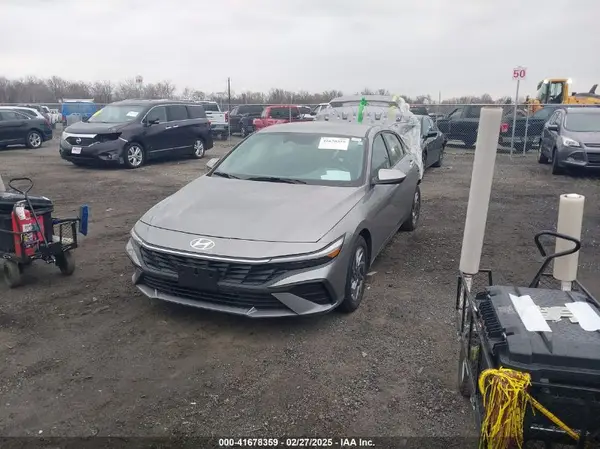 KMHLM4DG3RU753572 2024 HYUNDAI ELANTRA - Image 2