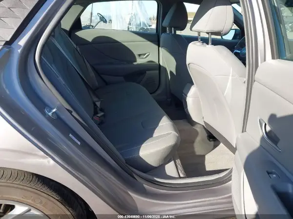 KMHLM4DG3RU754009 2024 HYUNDAI ELANTRA - Image 8