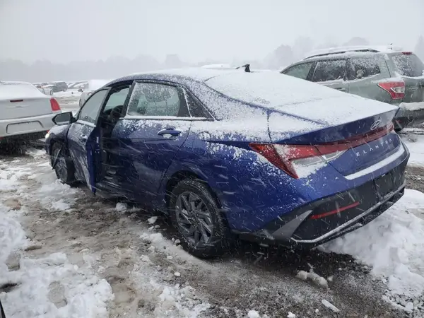 KMHLM4DG3RU755161 2024 HYUNDAI ELANTRA - Image 2
