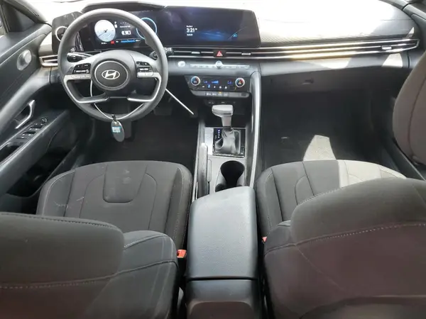 KMHLM4DG3RU755189 2024 HYUNDAI ELANTRA - Image 8