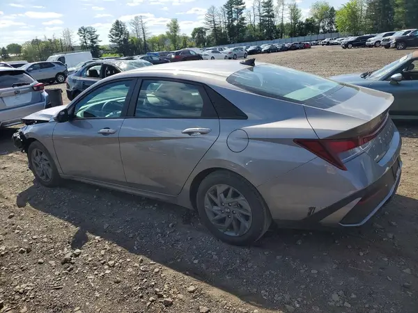 KMHLM4DG3RU755225 2024 HYUNDAI ELANTRA - Image 2