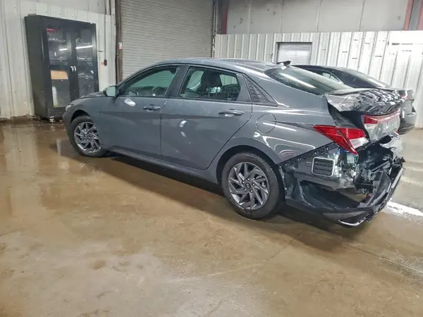 KMHLM4DG3RU755371 2024 HYUNDAI ELANTRA - Image 2