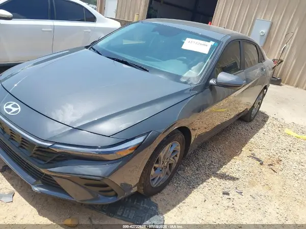 KMHLM4DG3RU756861 2024 HYUNDAI ELANTRA - Image 2