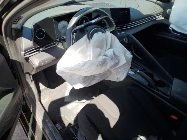 KMHLM4DG3RU757170 2024 HYUNDAI ELANTRA - Image 8