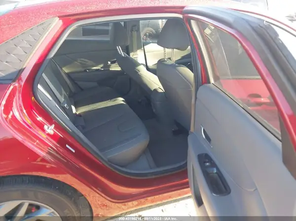 KMHLM4DG3RU759064 2024 HYUNDAI ELANTRA - Image 8