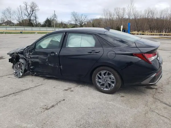 KMHLM4DG3RU761221 2024 HYUNDAI ELANTRA - Image 2