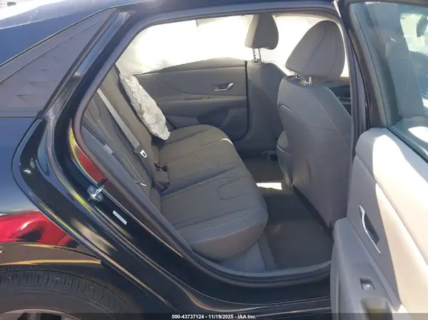 KMHLM4DG3RU762823 2024 HYUNDAI ELANTRA - Image 8