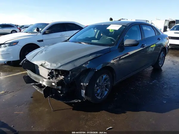 KMHLM4DG3RU764197 2024 HYUNDAI ELANTRA - Image 2