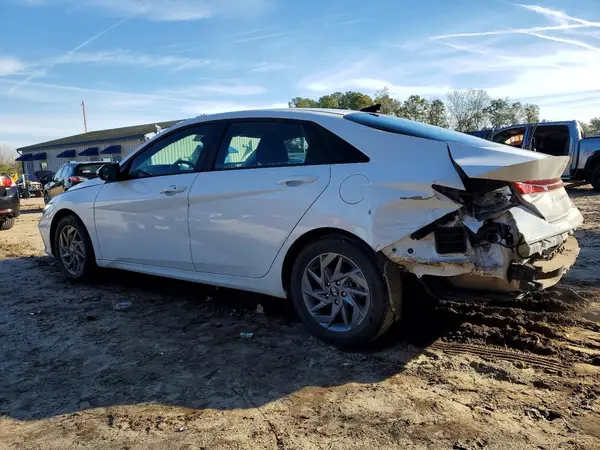 KMHLM4DG3RU764927 2024 HYUNDAI ELANTRA - Image 2