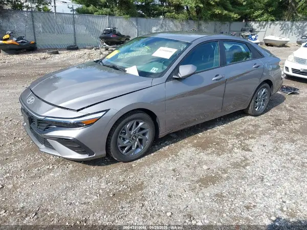 KMHLM4DG3RU781212 2024 HYUNDAI ELANTRA - Image 2