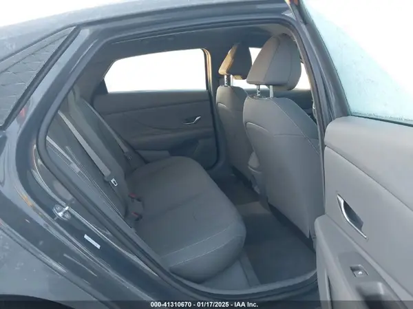 KMHLM4DG3RU786815 2024 HYUNDAI ELANTRA - Image 8