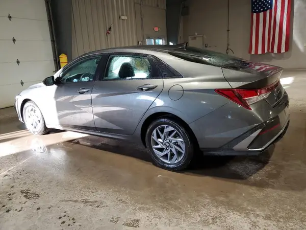 KMHLM4DG3RU787964 2024 HYUNDAI ELANTRA - Image 2