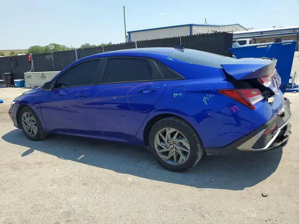 KMHLM4DG3RU809185 2024 HYUNDAI ELANTRA - Image 2