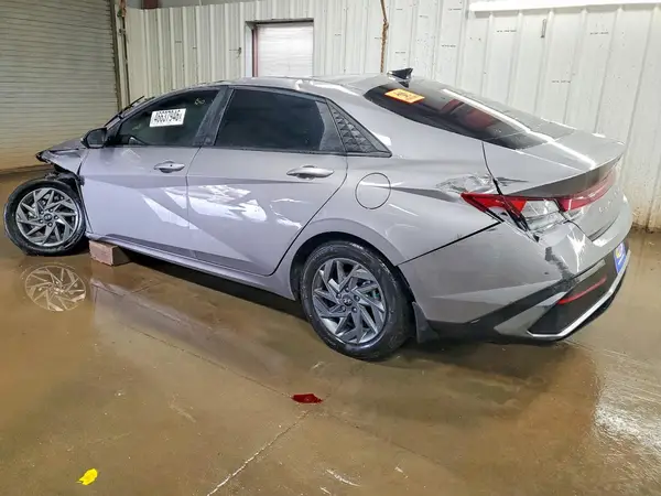KMHLM4DG3RU809994 2024 HYUNDAI ELANTRA - Image 2