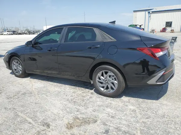 KMHLM4DG3RU813060 2024 HYUNDAI ELANTRA - Image 2