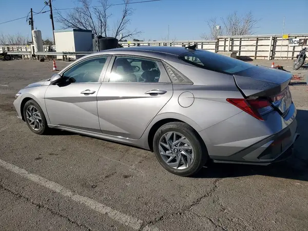 KMHLM4DG3RU816413 2024 HYUNDAI ELANTRA - Image 2