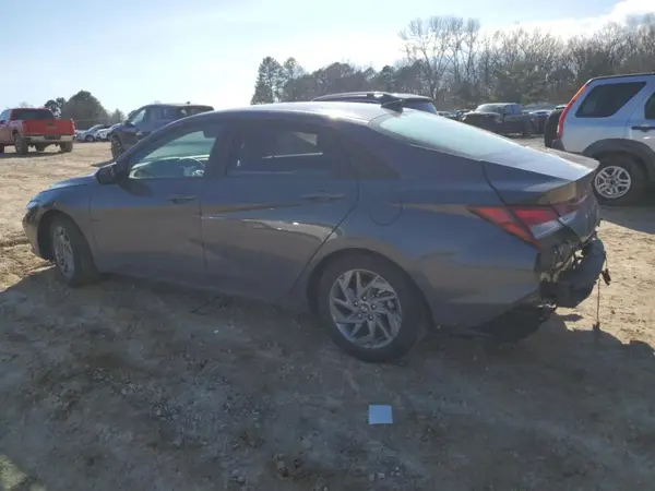 KMHLM4DG3RU817352 2024 HYUNDAI ELANTRA - Image 2