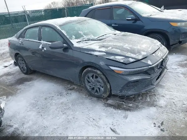 KMHLM4DG3RU819828 2024 HYUNDAI ELANTRA - Image 1