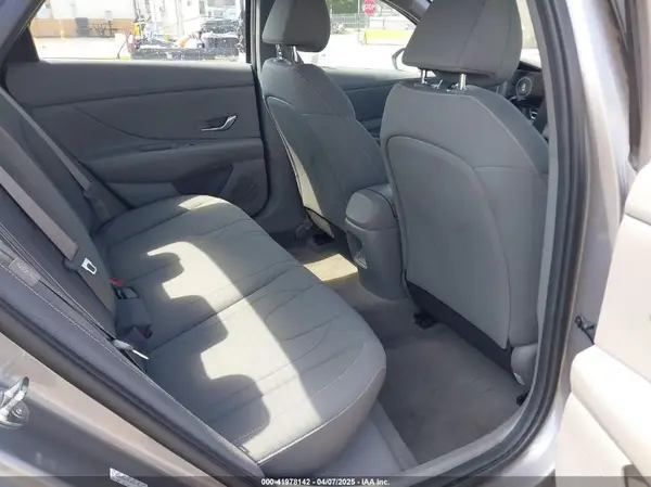 KMHLM4DG3RU820820 2024 HYUNDAI ELANTRA - Image 8